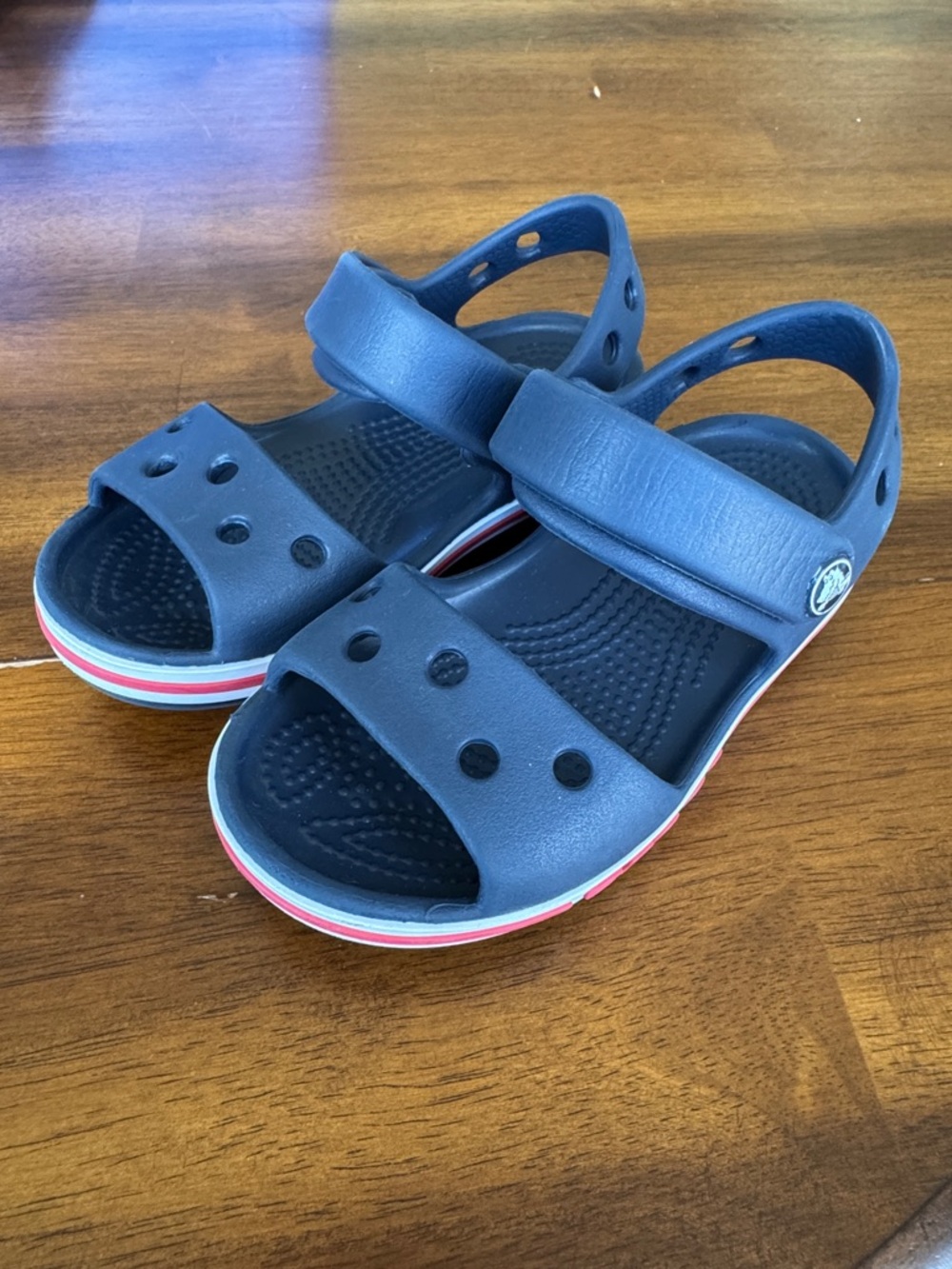 Toddler crocs sandals C8